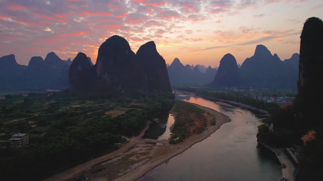 桂林山水 二十元人民币背景 漓江风光 夕阳 落日 渔歌唱晚 喀斯特地貌 自然风光 航拍视频素材