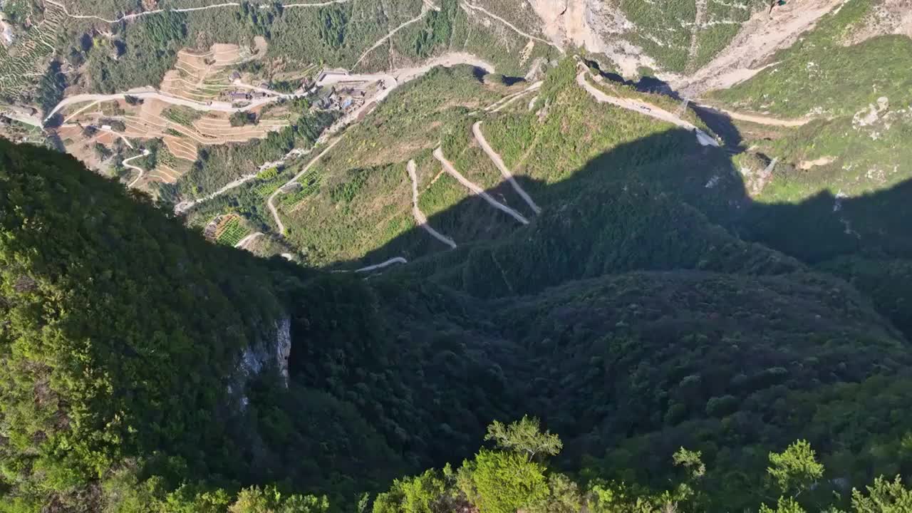 航拍重庆巫山下庄天路视频素材