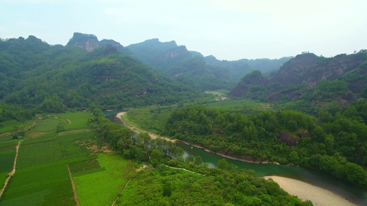 航拍武夷山青山绿水竹筏九曲溪茶园丹霞地貌视频素材