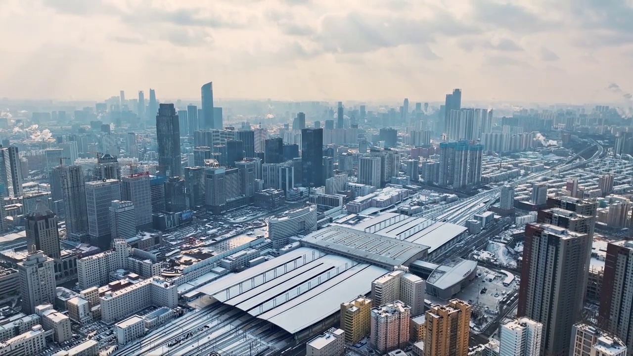 辽宁沈阳北站冬季雪景航拍视频素材