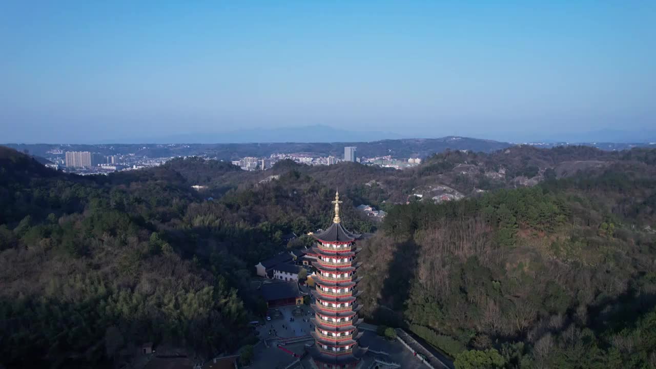 绍兴新昌大佛寺山间古塔航拍视频素材