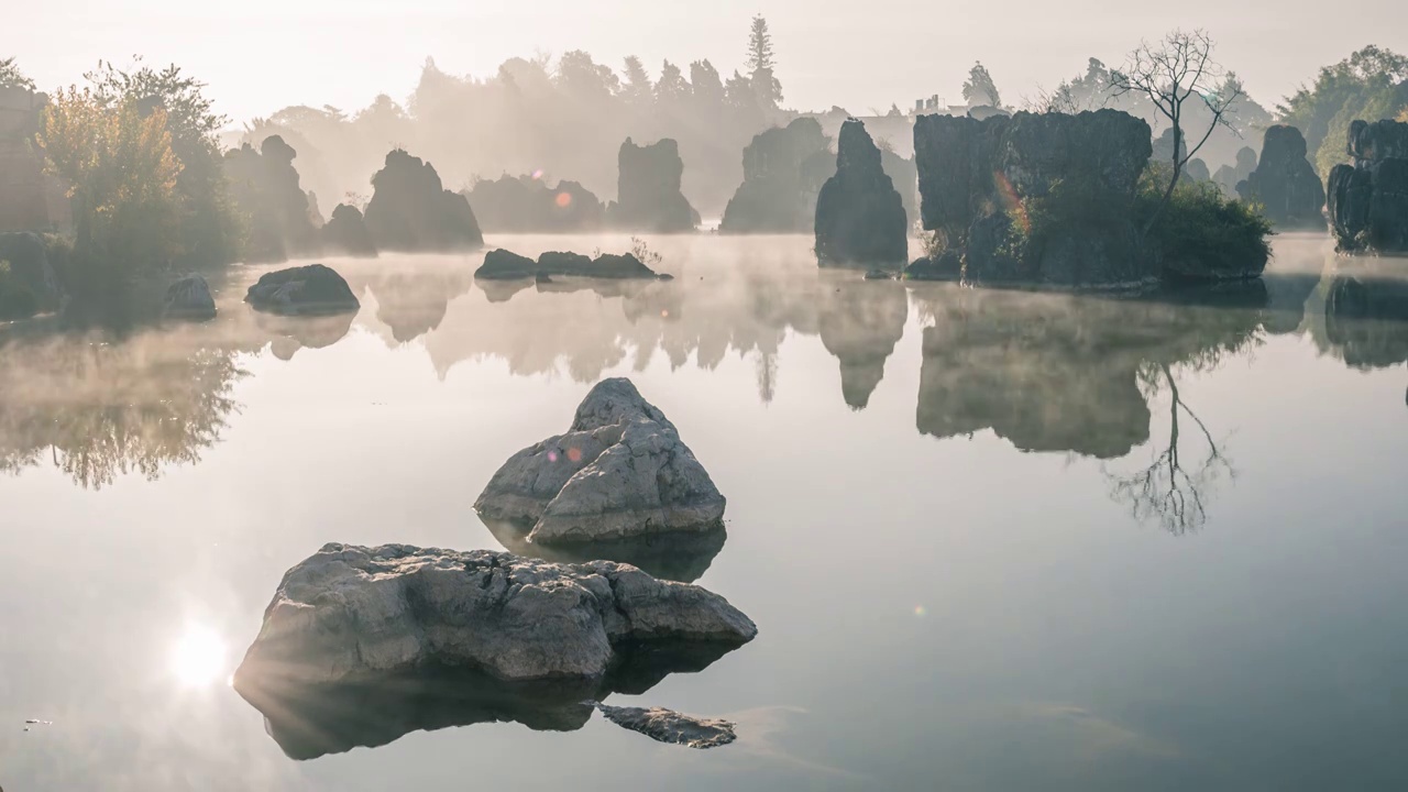 石林湖   早晨   水雾   延时视频视频素材