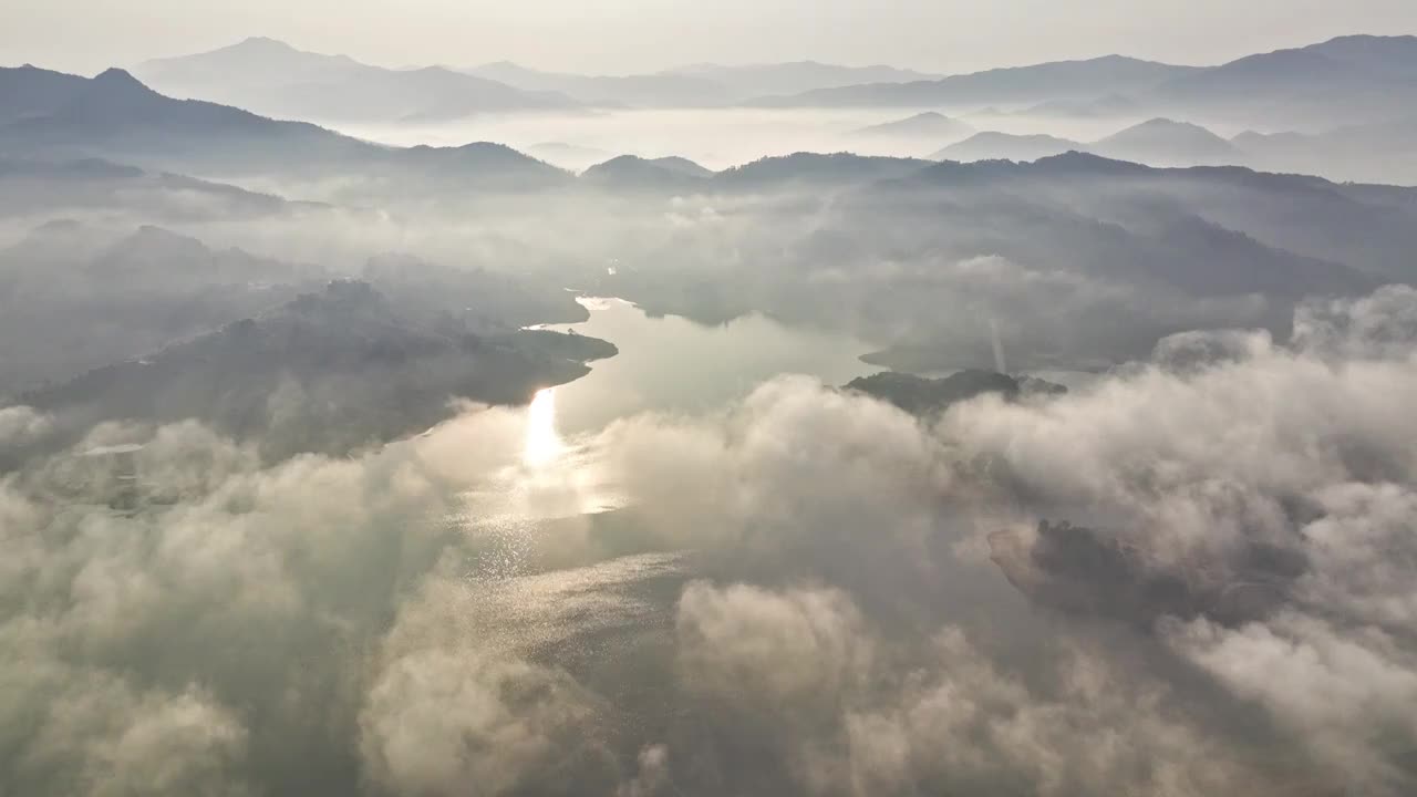 福建省古田翠屏湖日出云景视频素材