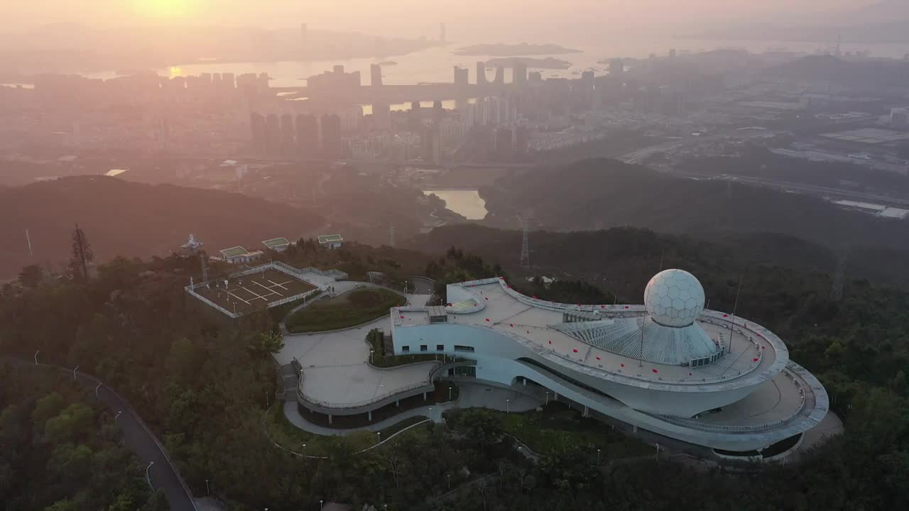 航拍厦门天屿山气象台视频素材