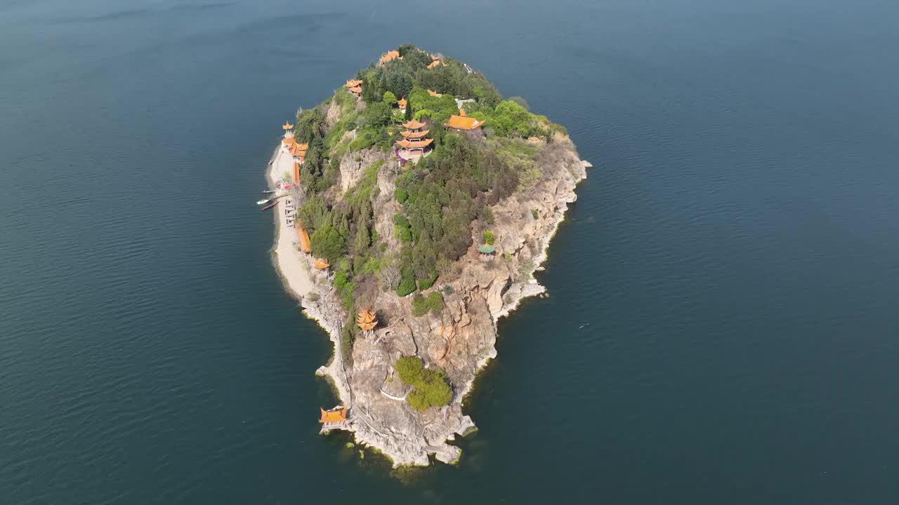 抚仙湖孤山岛视频素材