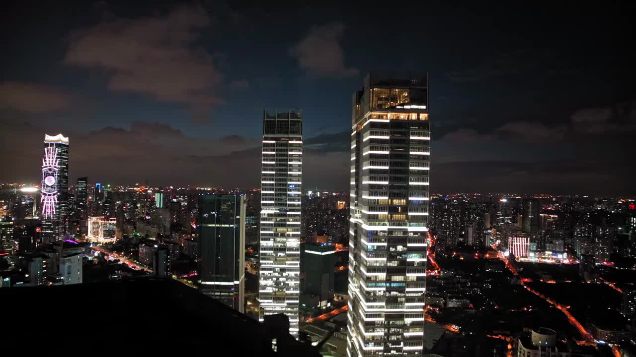 上海虹口北外滩来福士夜景航拍视频素材