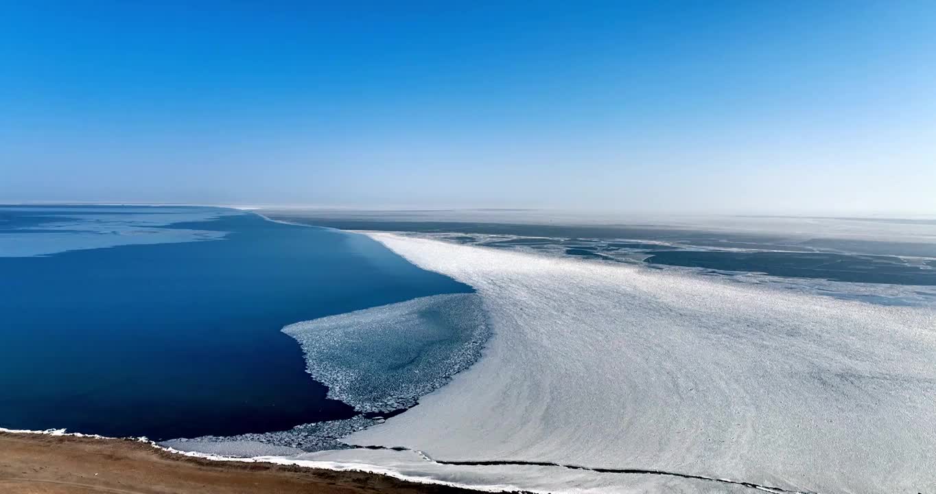 青海湖开湖融冰视频素材