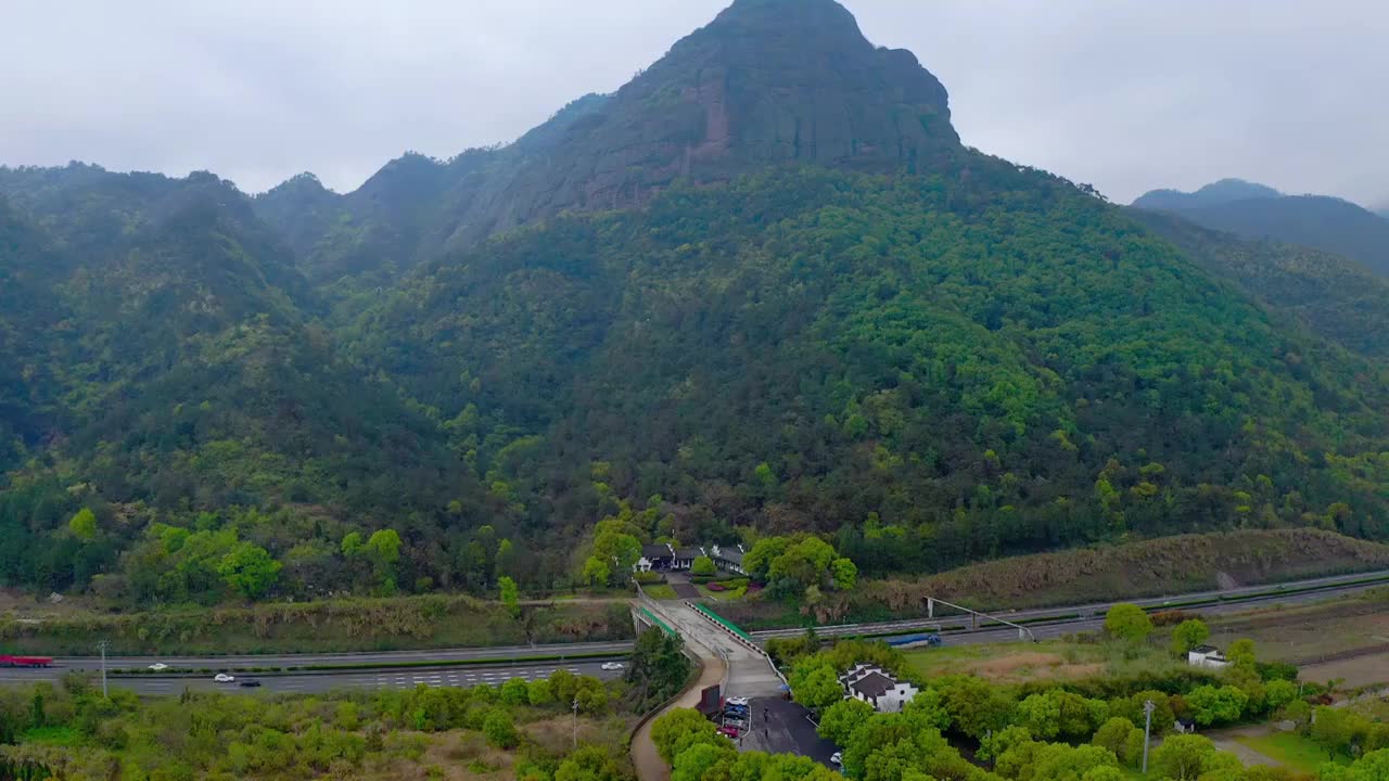 浙江绍兴斗岩风景区4K航拍视频素材