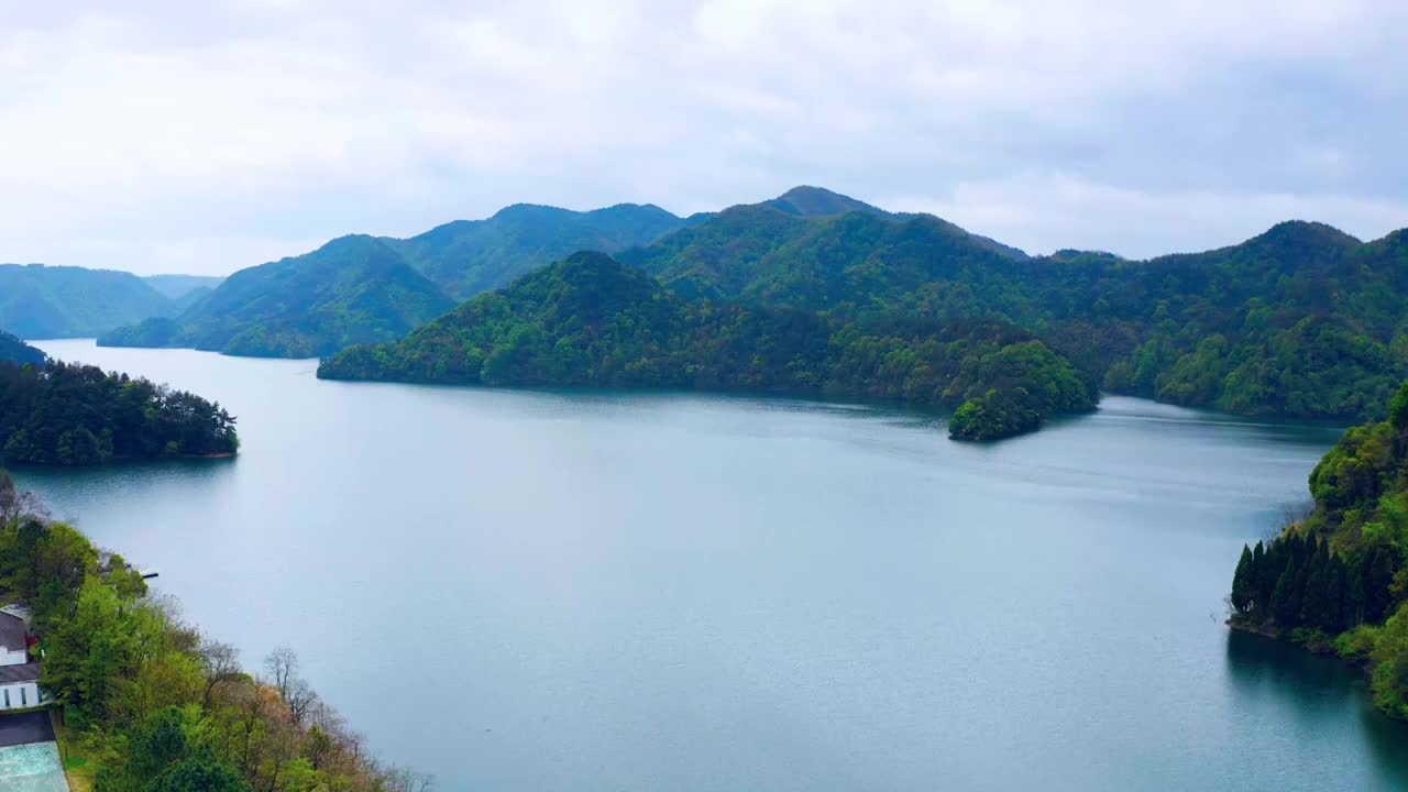 浙江绍兴南山湖风景区4K航拍视频素材