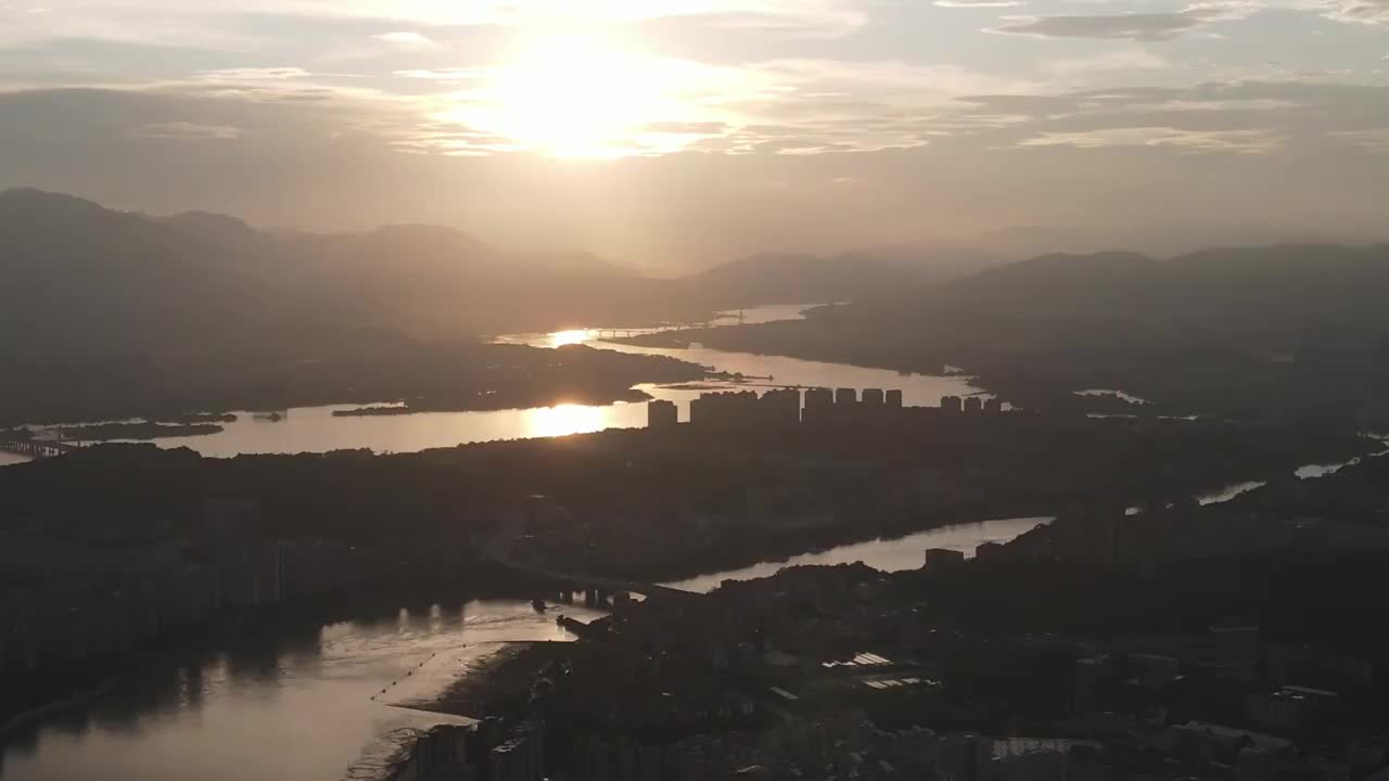 航拍福州城市平流雾美景视频素材