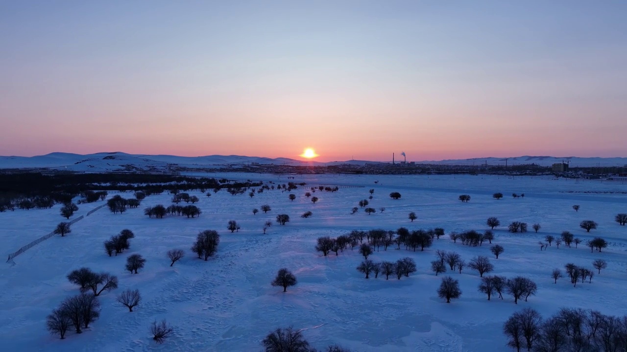 航拍内蒙古亚洲第一湿地黎明雪景视频素材