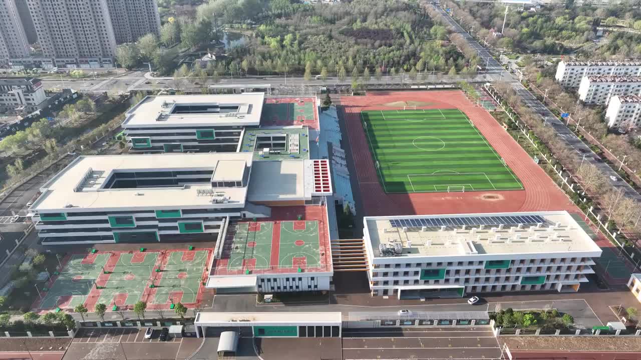 中国山东东营广饶第一实验小学傅家路校区航拍视频素材