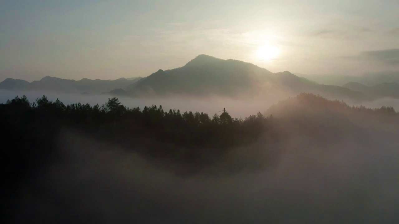 皖南歙县大洲源蜘蛛肚高山云海视频素材