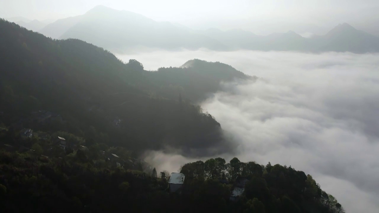 皖南歙县大洲源蜘蛛肚高山云海视频素材