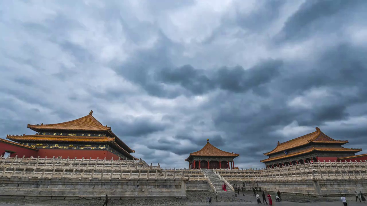 故宫阴雨天风云变幻视频下载