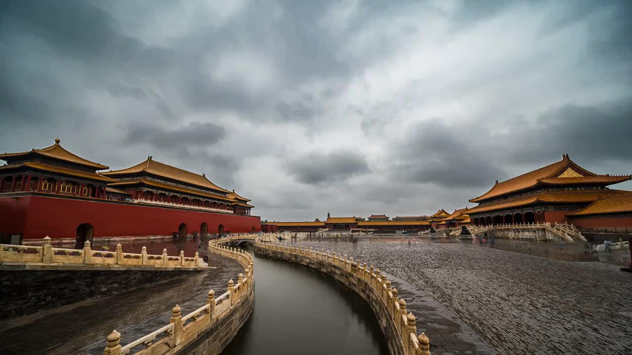 故宫太和殿广场阴雨天延时视频下载