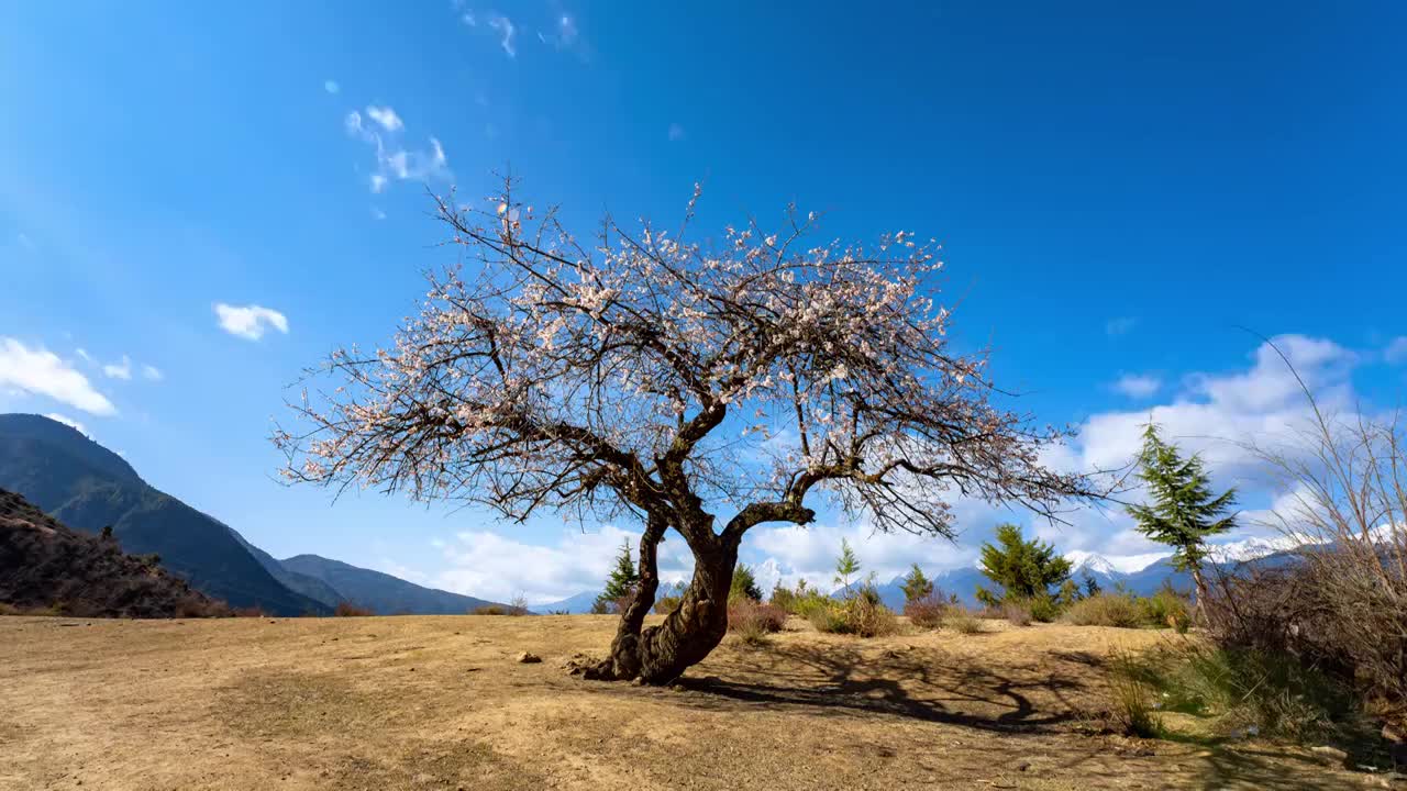 梅里雪山倒影延时视频素材