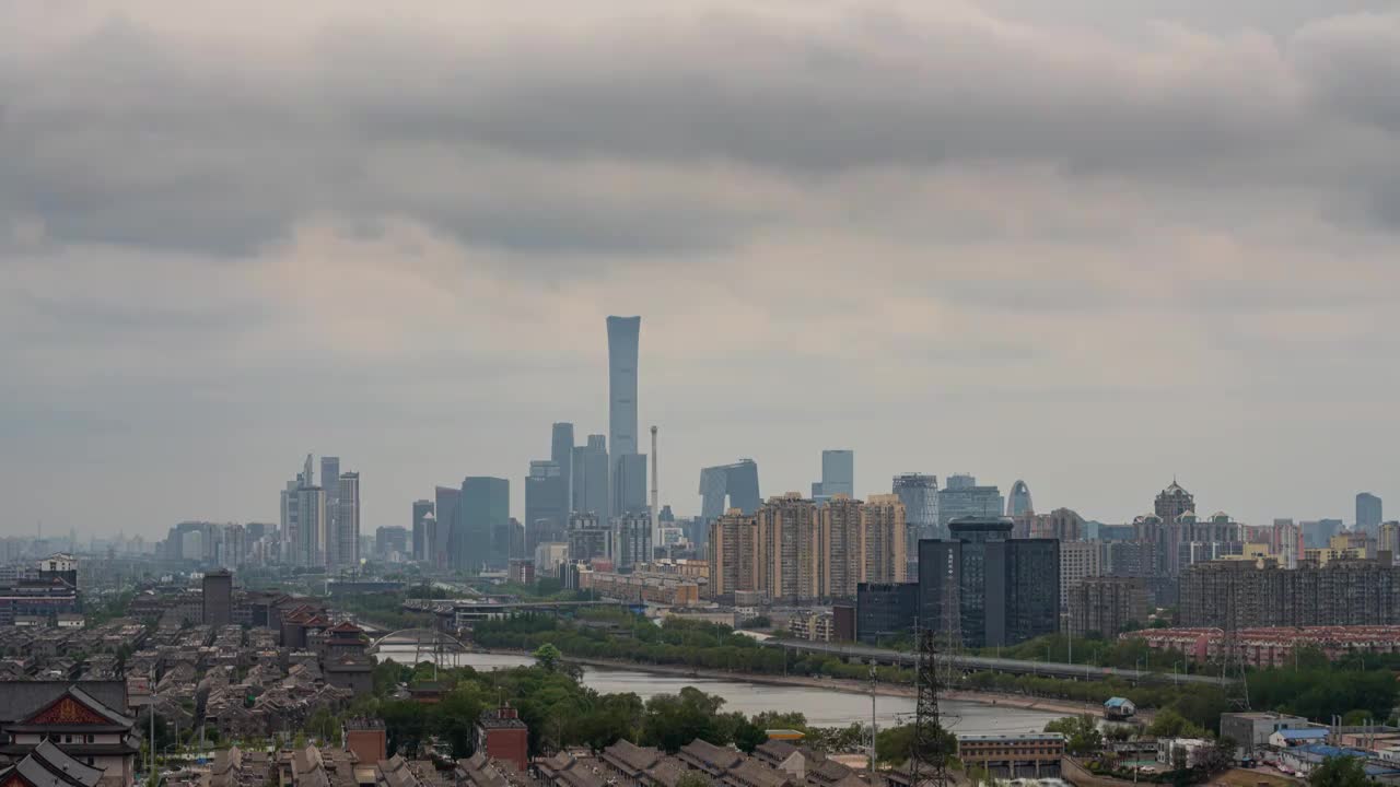 北京城市天际线中国尊流云延时视频素材