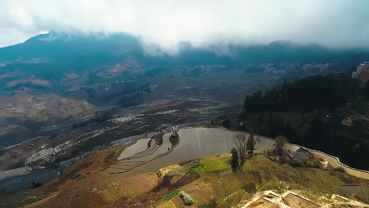 航拍云南省红河州元阳哈尼梯田视频素材