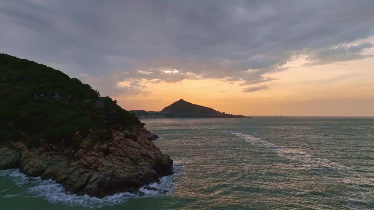 航拍连云港连岛风景区大沙湾苏马湾海岛视频素材