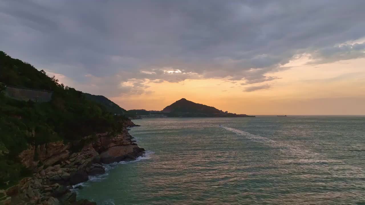 航拍连云港连岛风景区大沙湾苏马湾海岛视频素材