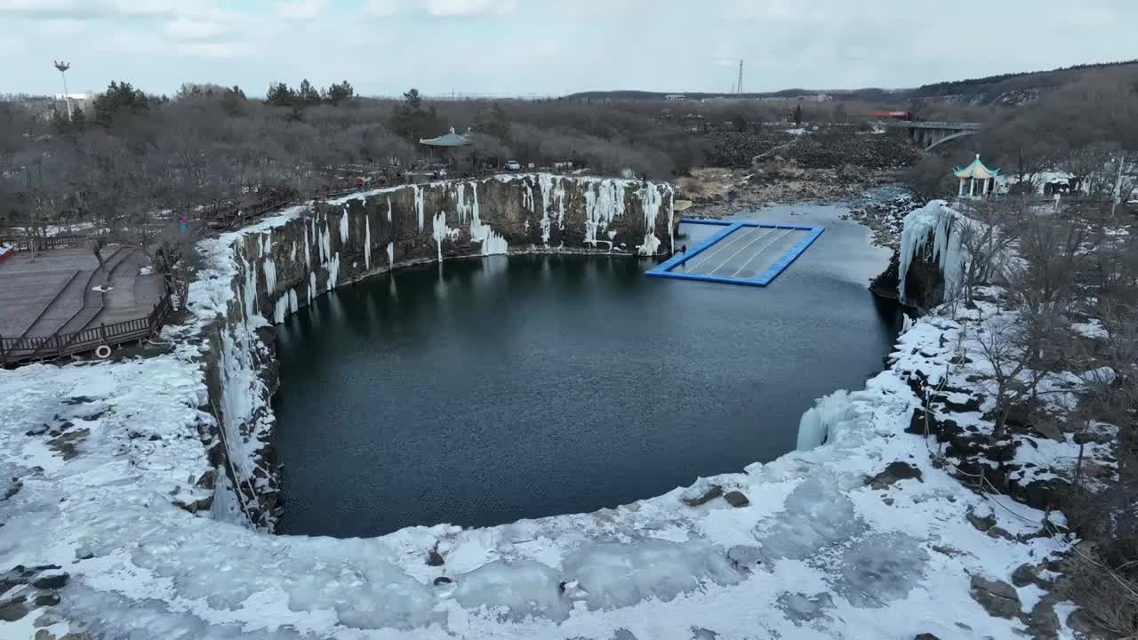 原创黑龙江牡丹江镜泊湖吊水楼瀑布自然风光视频素材