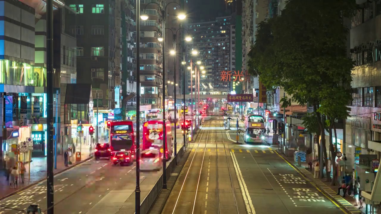 香港北角市区电车交通夜景延迟视频素材