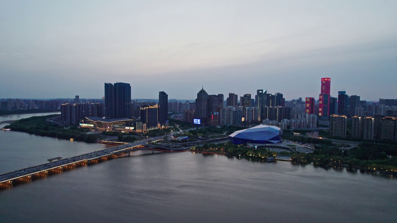 中国辽宁沈阳城市风光夜景航拍视频素材