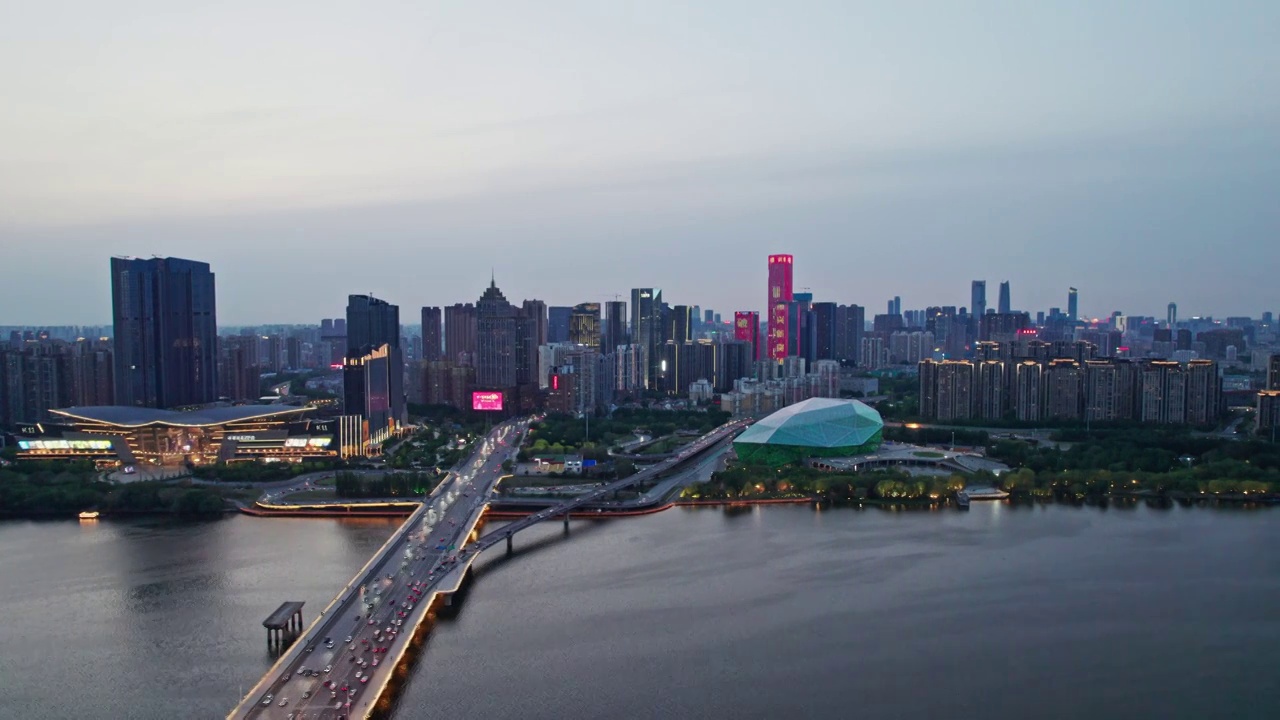 中国辽宁沈阳城市风光夜景航拍视频素材