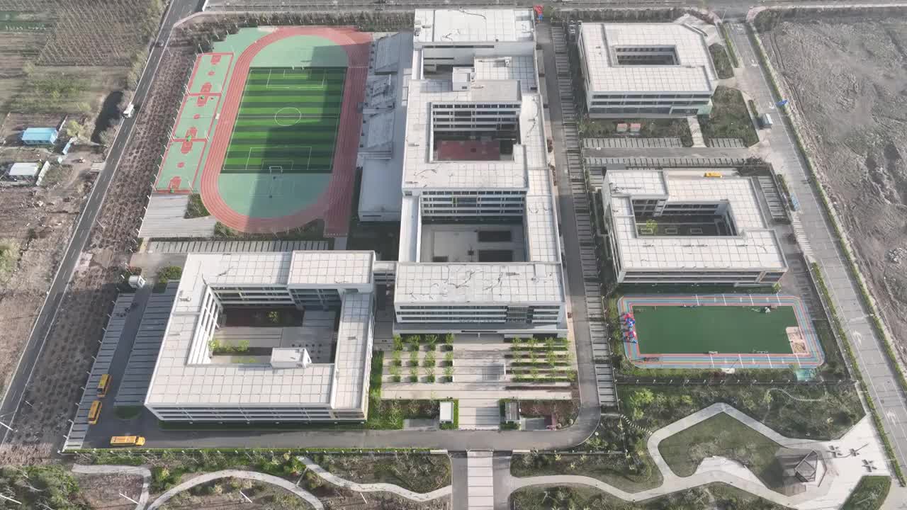 中国山东青岛即墨新安小学航拍视频素材