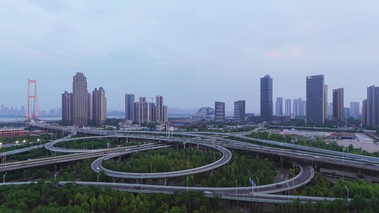 延时摄影城市高架桥立交桥夜景交通车流视频素材