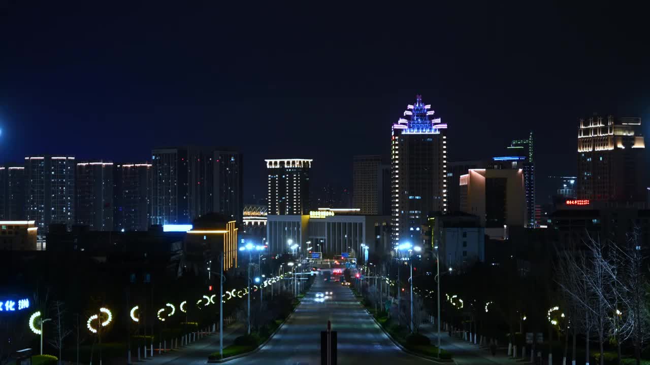 山东烟台城市夜景车流延时摄影视频素材