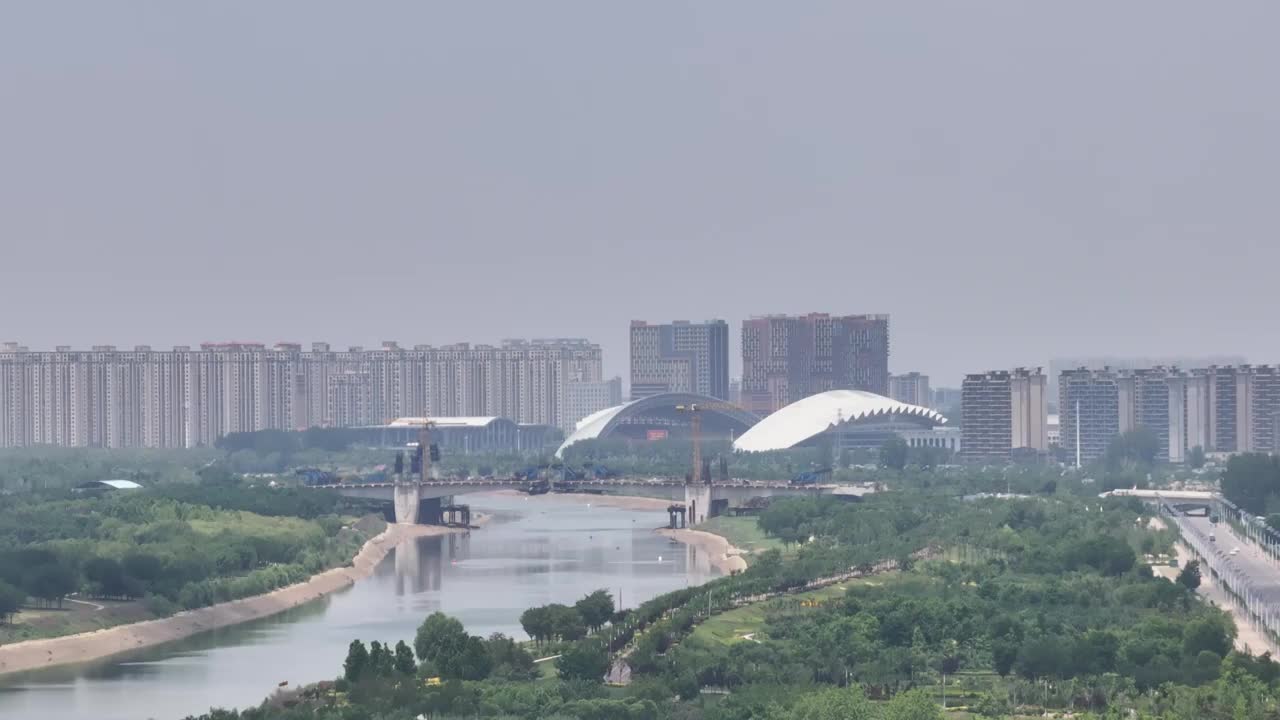 长焦镜头航拍周口东区空景视频素材