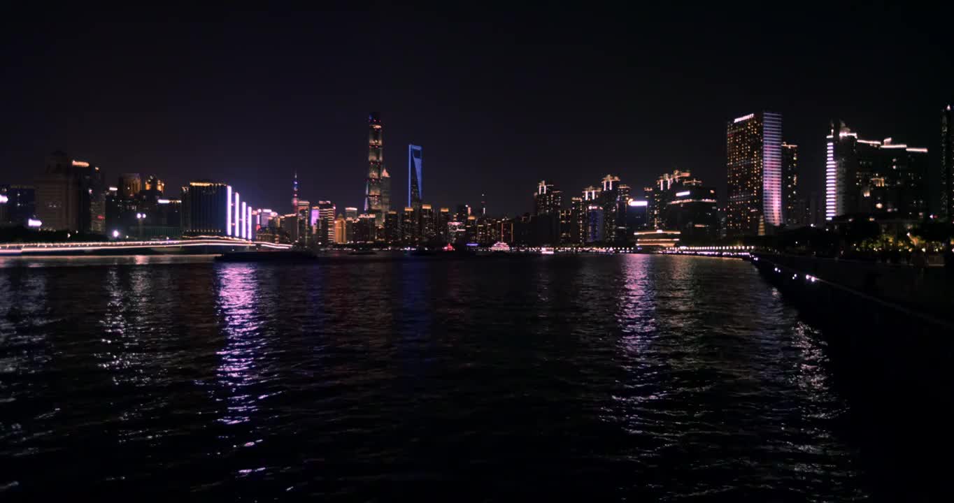 亚洲中国上海黄浦江外滩夜景慢镜视频下载