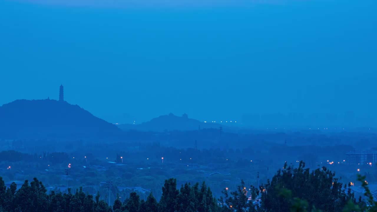 玉峰塔佛香阁雾中日出延时视频素材