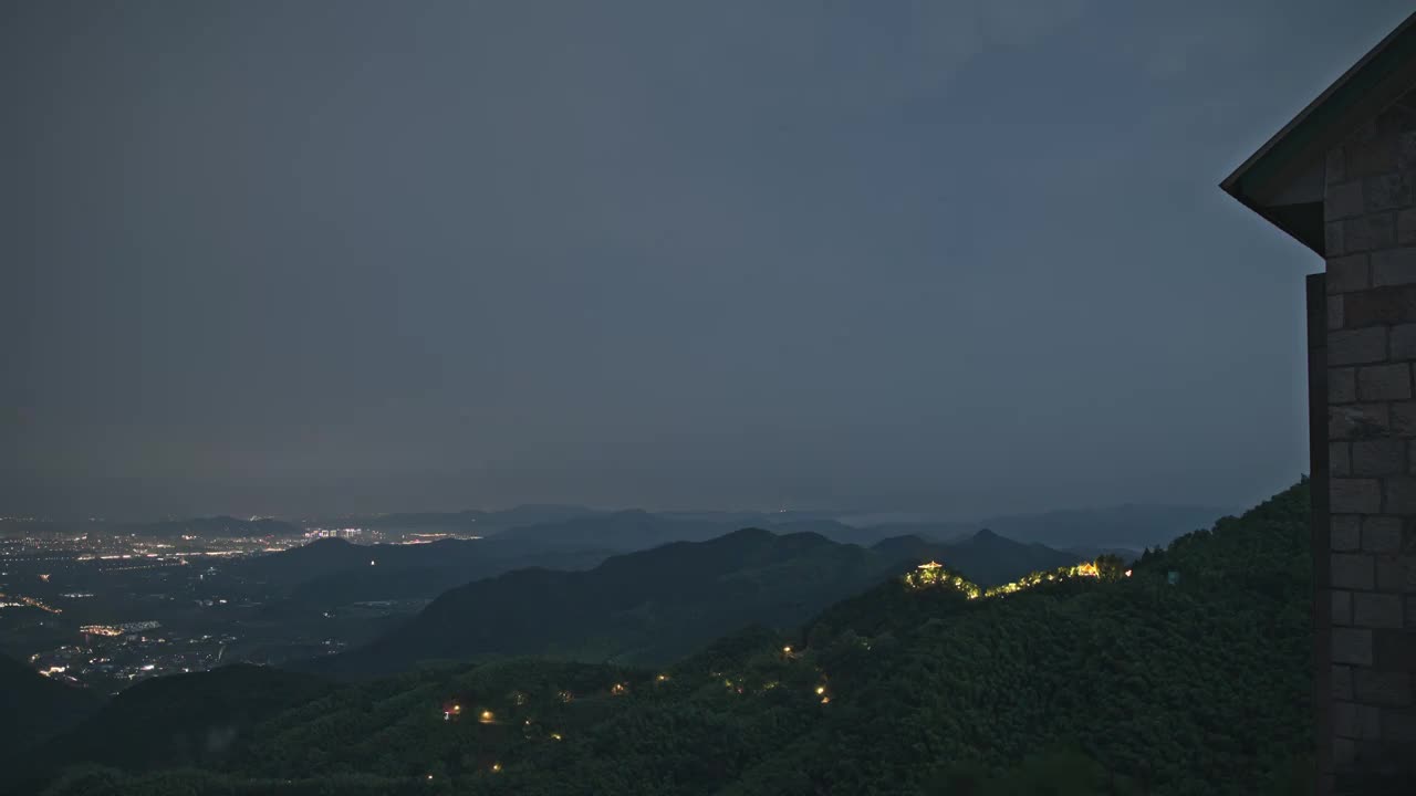 德清莫干山景区夏季雷暴云闪电延时视频素材