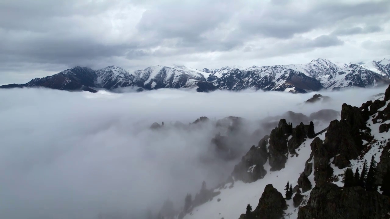 新疆,天山天池,博格达峰,马牙山观景台视频下载