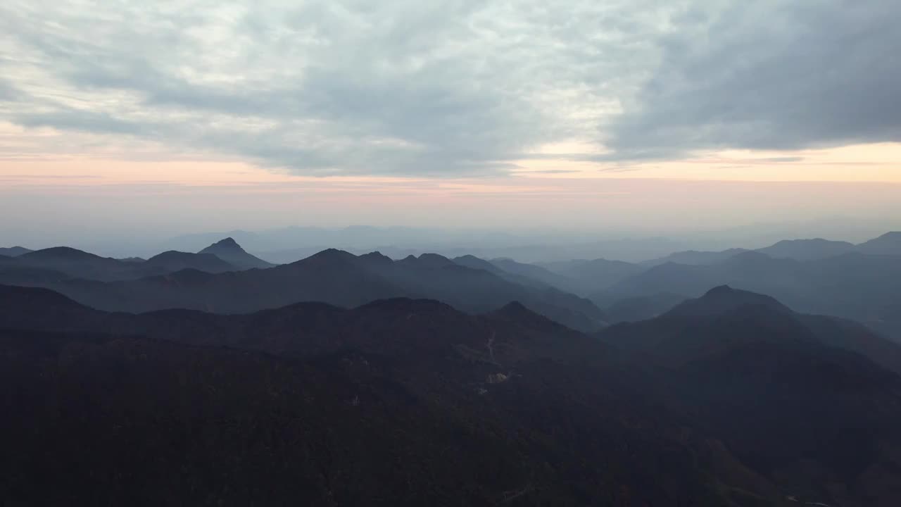 杭州临安浙西天池日落航拍视频素材