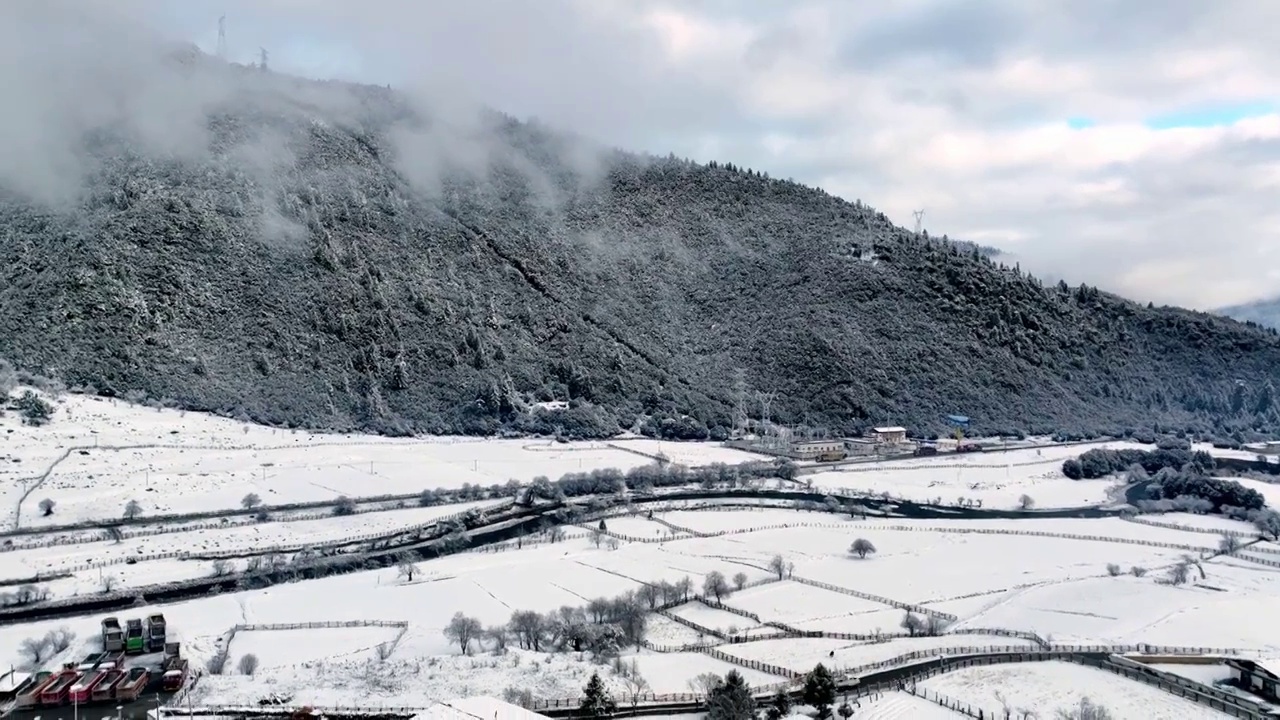 鲁朗小镇扎西岗村视频素材