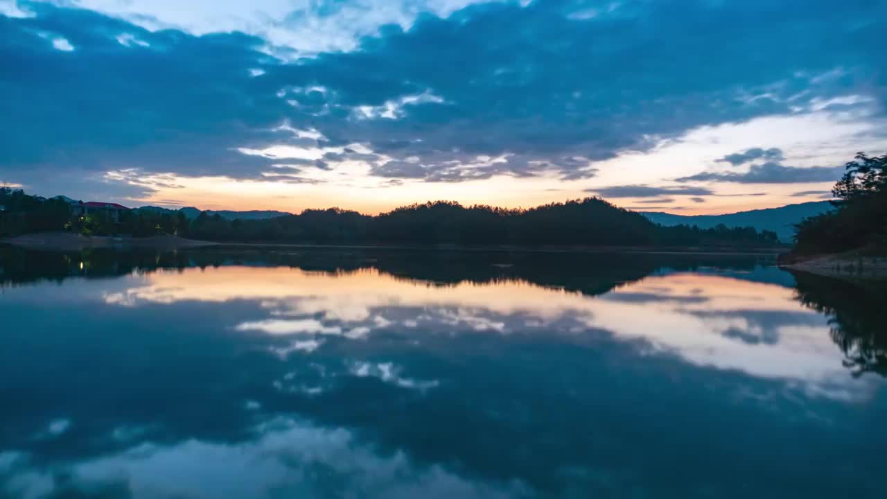 湖南岳阳铁山水库日出延时摄影视频素材