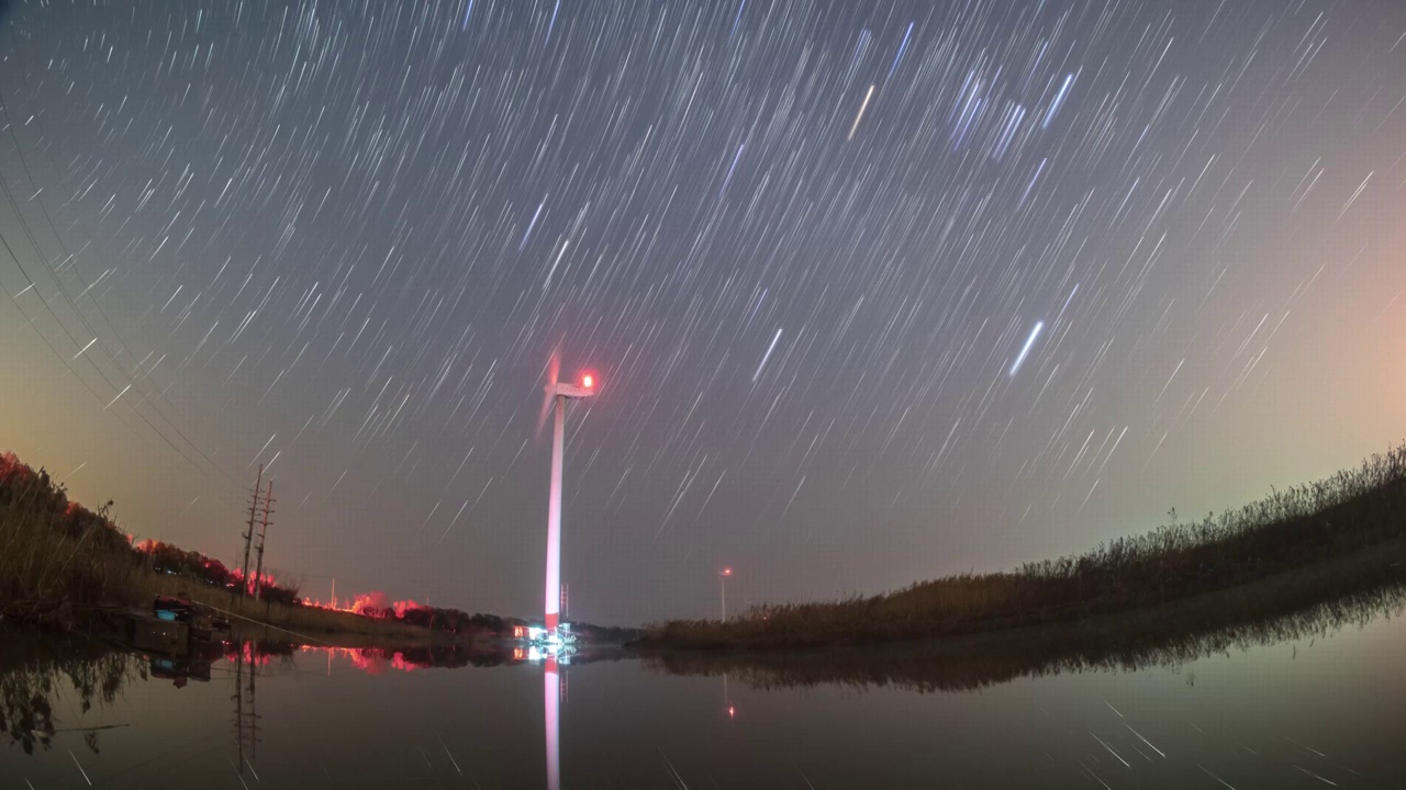 风力发电机星空8k延时视频素材