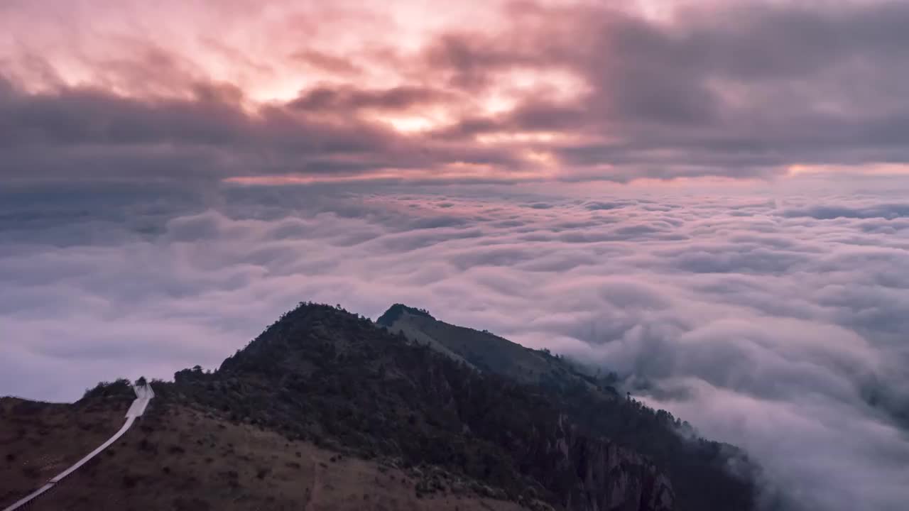 亚洲最美360º观景平台四川雅安牛背山风光航拍移动延时视频素材