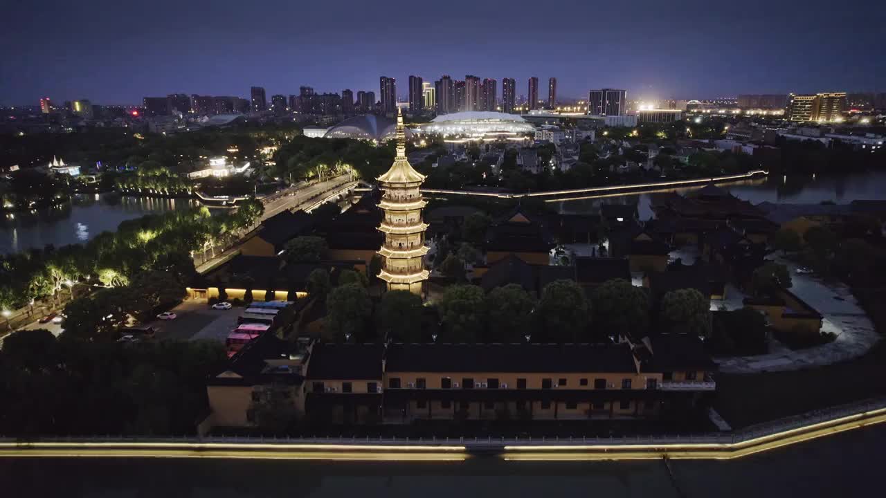 航拍平湖报本禅寺报本塔夜景视频素材