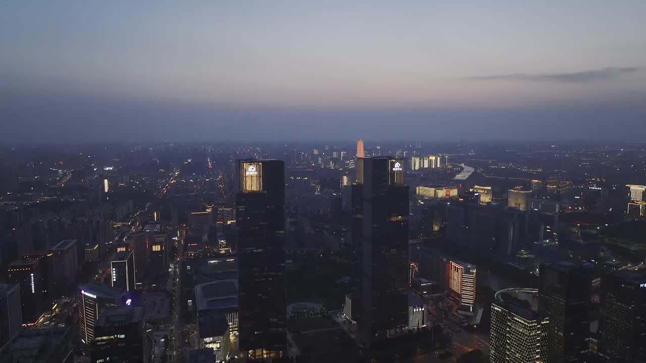 郑州东站摩天大楼城市天际线建筑夜景视频素材