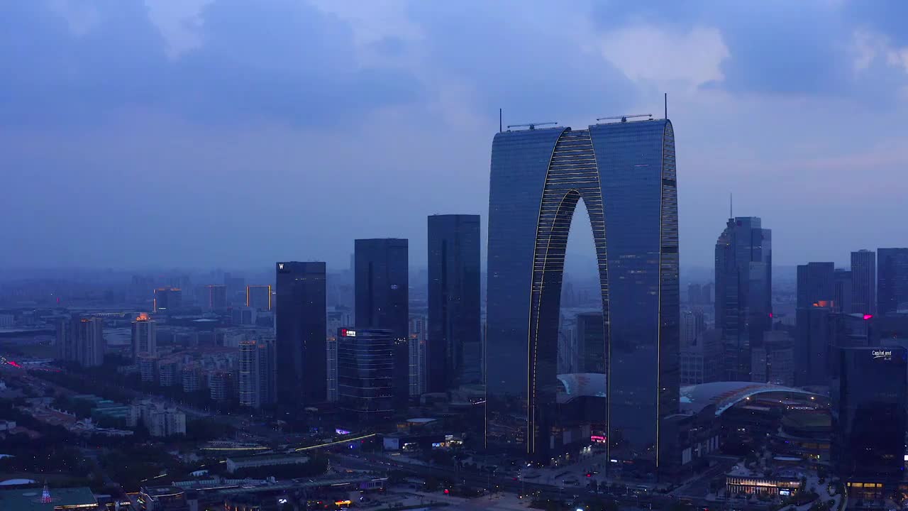 航拍苏州现代城市夜景视频下载