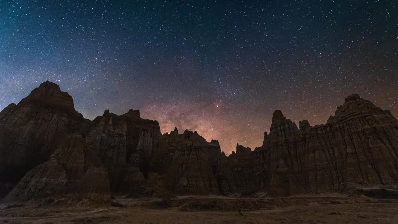 云南浪巴铺土林星空延时视频素材