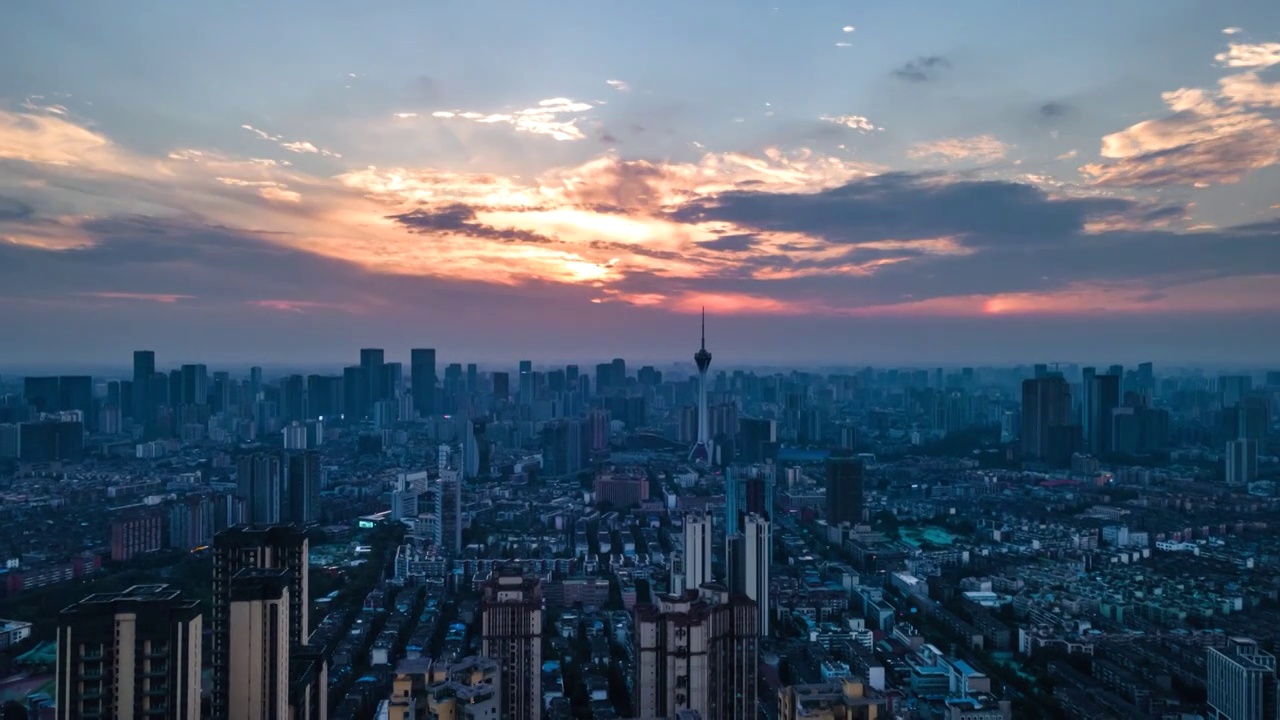 天府熊猫塔夕阳晚霞视频素材