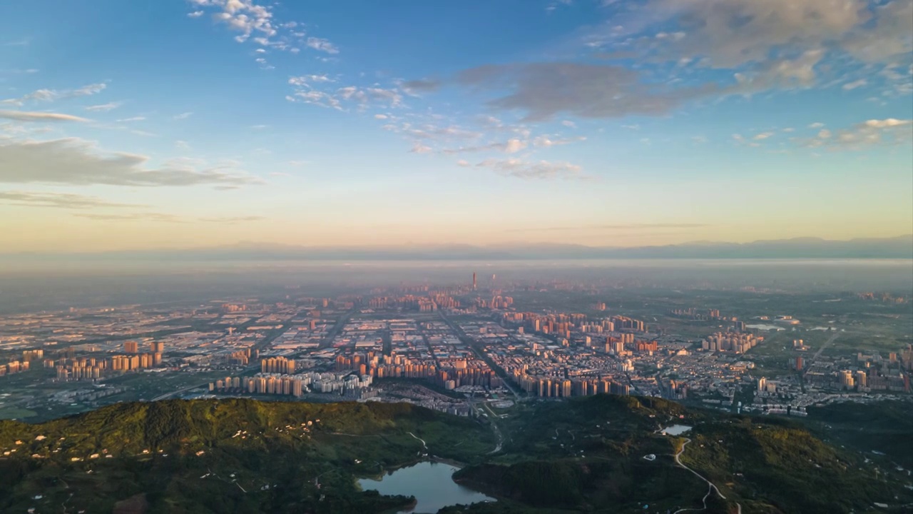 龙泉山看成都全景朝霞视频素材