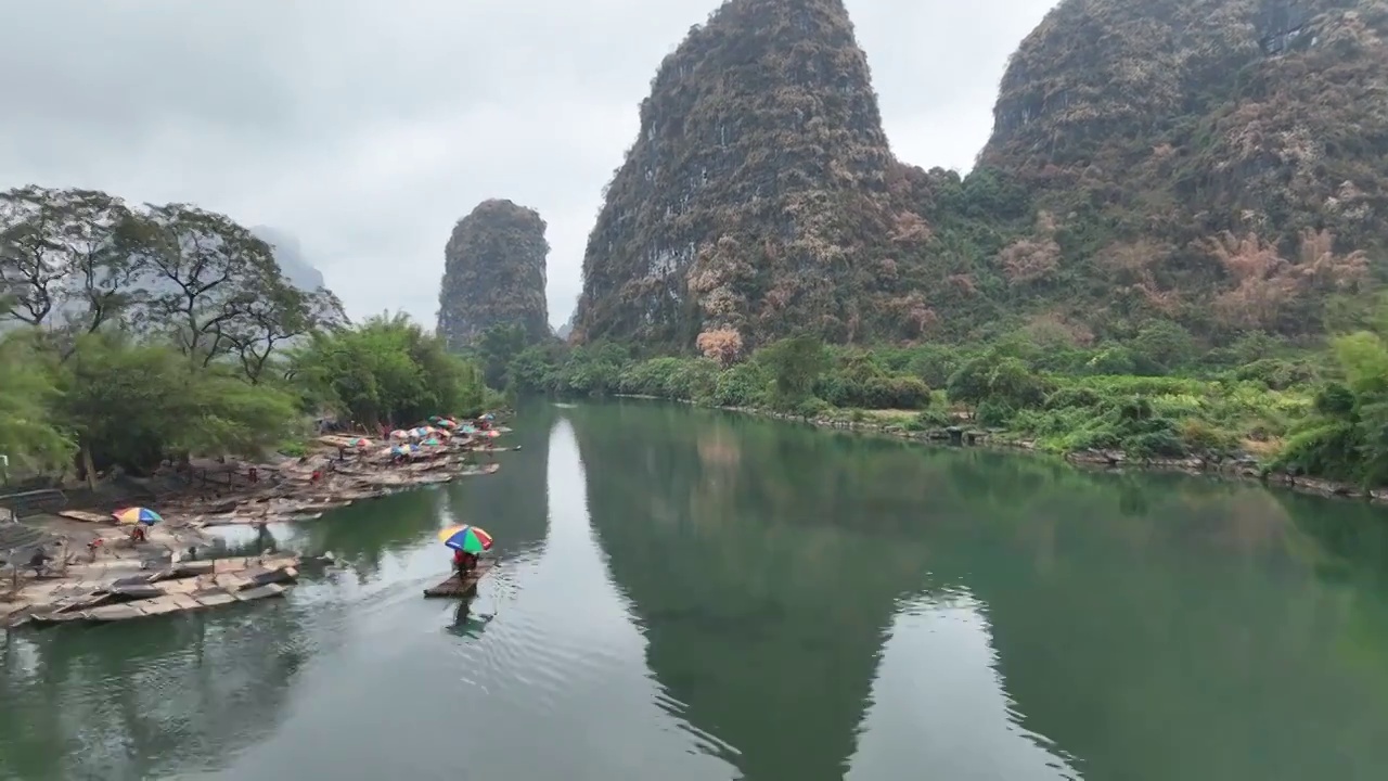 桂林阳朔漓江遇龙河漂流风光航拍视频素材