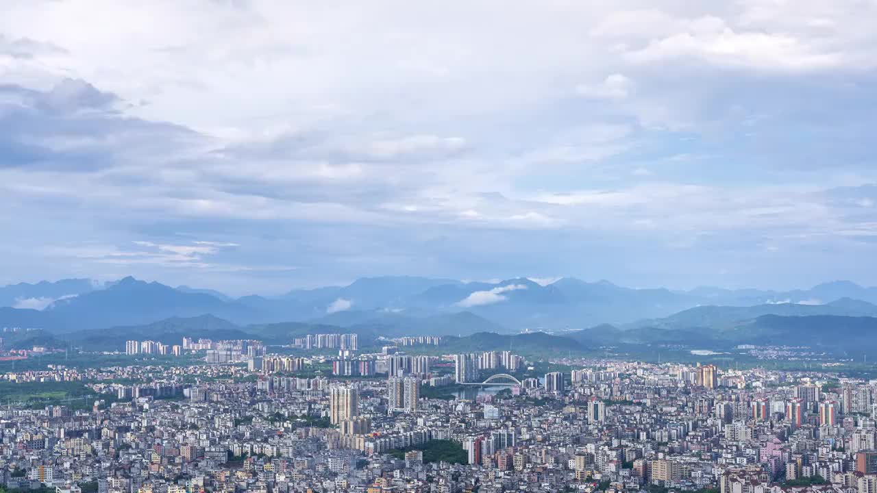 高视角城市天空流云延时摄影视频素材